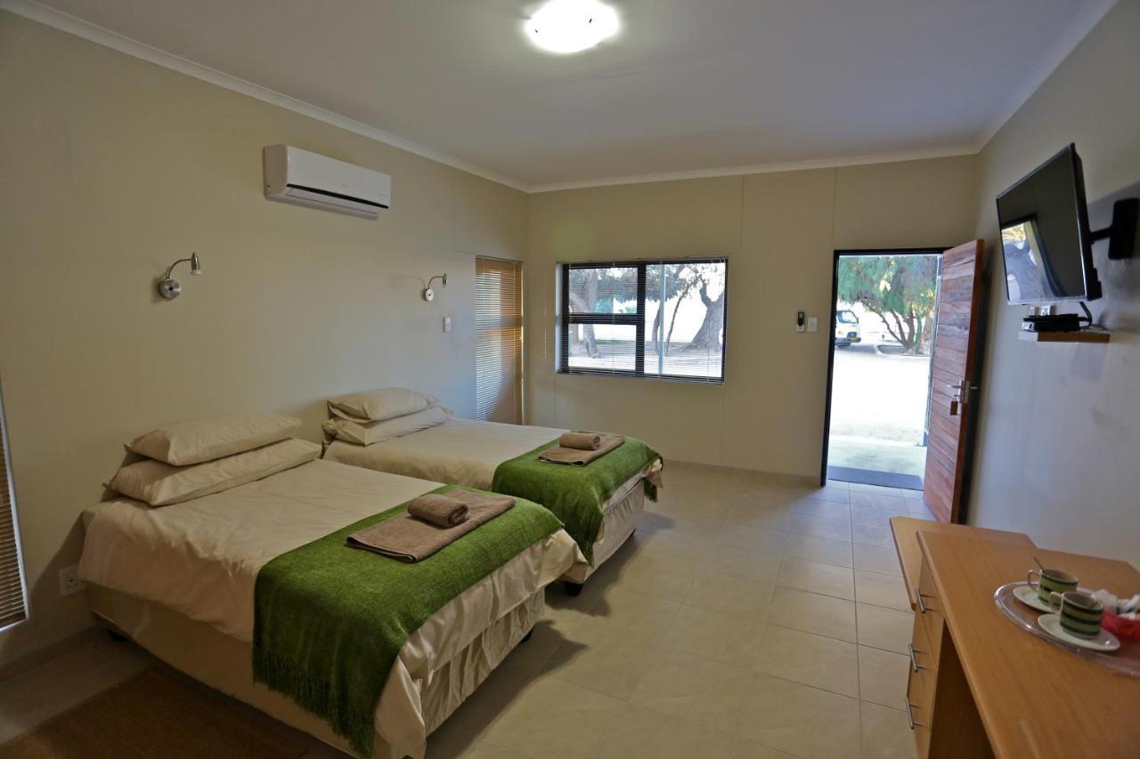 Schuetzenhaus Guesthouse เคทมานสโฮป ภายนอก รูปภาพ