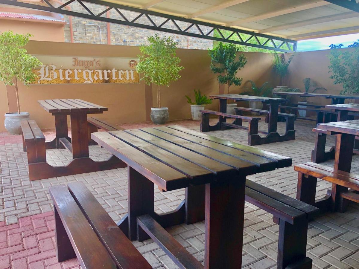 Schuetzenhaus Guesthouse เคทมานสโฮป ภายนอก รูปภาพ