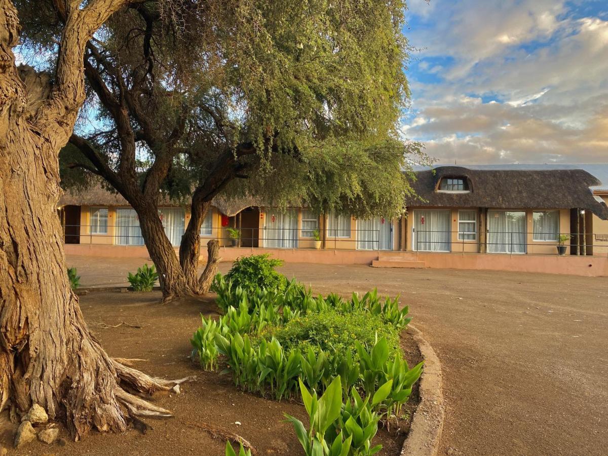Schuetzenhaus Guesthouse เคทมานสโฮป ภายนอก รูปภาพ